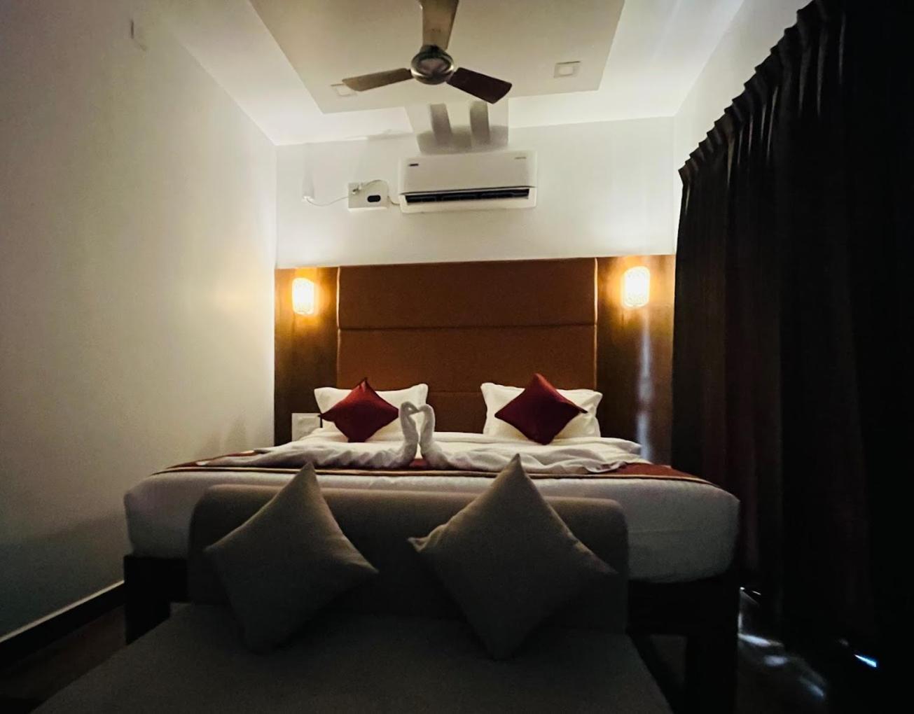 Grb Resort Tiruchchendūr Eksteriør bilde
