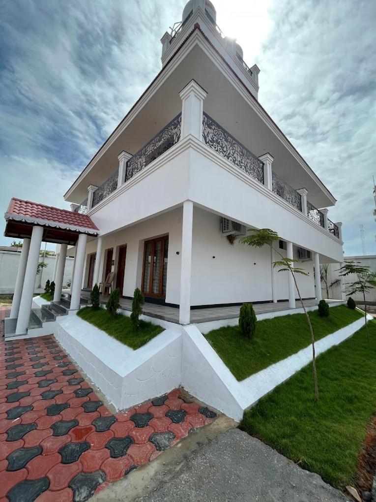 Grb Resort Tiruchchendūr Eksteriør bilde