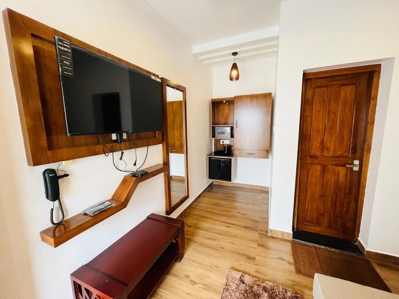 Grb Resort Tiruchchendūr Eksteriør bilde